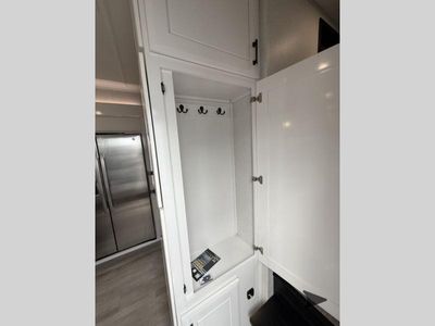 2026 Jayco Pinnacle - Photo 7