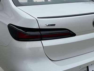 2025 BMW 7 Series - Photo 10