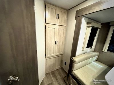 2026 Coachmen Catalina Legacy Edition - Photo 12