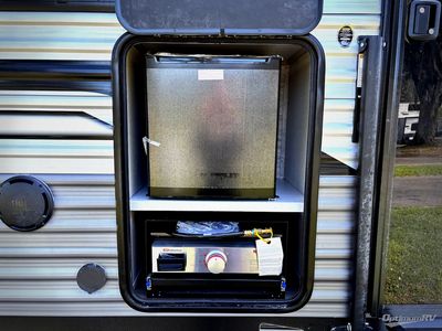 2026 Coachmen Catalina Legacy Edition - Photo 14