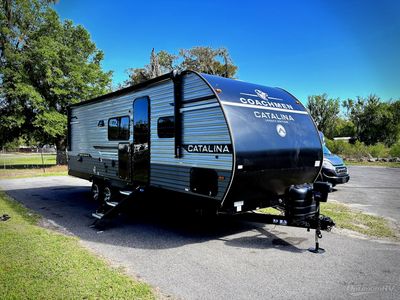 2026 Coachmen Catalina Legacy Edition - Photo 1