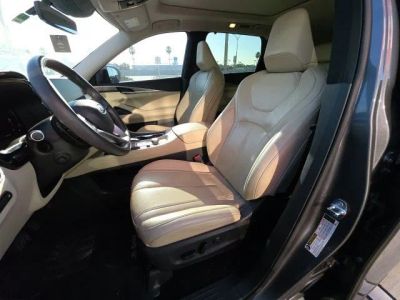 2023 INFINITI QX60 — photo 13 view
