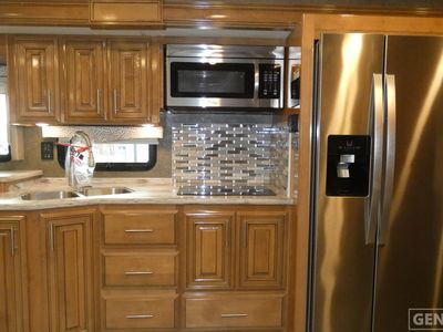 2019 Thor Motor Coach Challenger - Photo 7