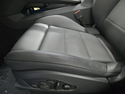 2026 Porsche Macan Electric - Photo 23
