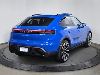2026 Porsche Macan Electric - Photo 7