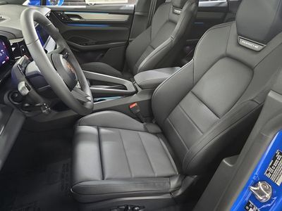 2026 Porsche Macan Electric - Photo 5