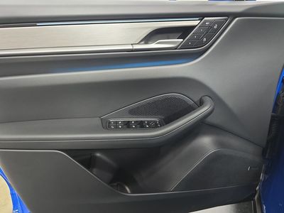 2026 Porsche Macan Electric - Photo 22