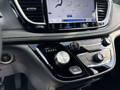 2026 Chrysler Pacifica — photo 19 view