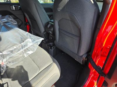 2025 Jeep Wrangler — photo 29 view
