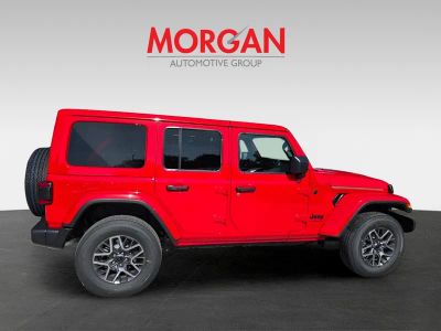 2025 Jeep Wrangler — photo 7 view