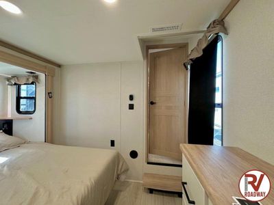 2025 Forest River RV Sandpiper — photo 37 view