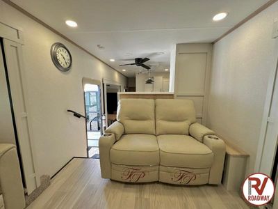 2025 Forest River RV Sandpiper — photo 20 view