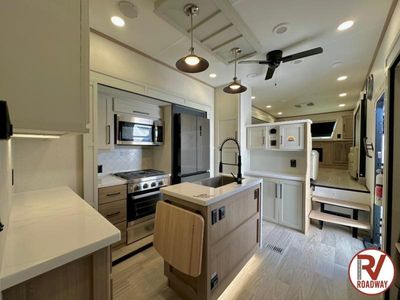 2025 Forest River RV Sandpiper — photo 11 view