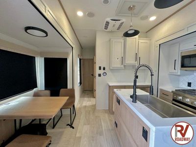 2025 Forest River RV Sandpiper — photo 10 view