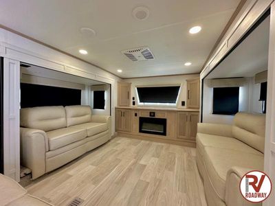 2025 Forest River RV Sandpiper — photo 17 view