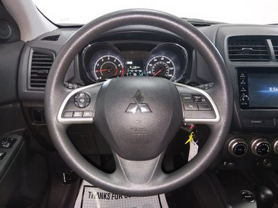 2025 Mitsubishi Outlander Sport — photo 12 view