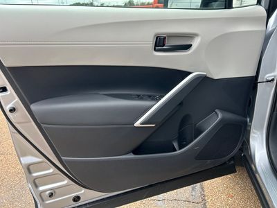 2026 Toyota Corolla Cross - Photo 6