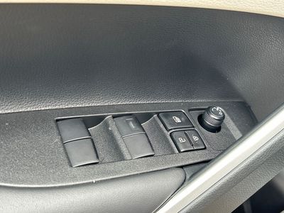 2026 Toyota Corolla Cross - Photo 7