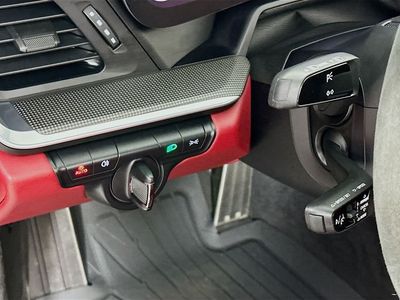 2022 Porsche 911 - Photo 13