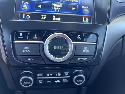 2017 Acura ILX — photo 25 view