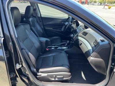 2017 Acura ILX — photo 13 view