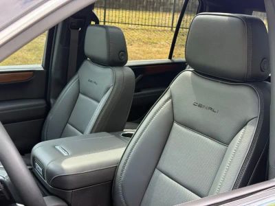 2025 GMC Yukon XL - Photo 26