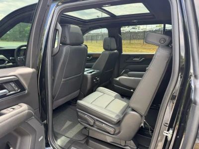 2025 GMC Yukon XL - Photo 32