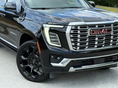 2025 GMC Yukon XL - Photo 10