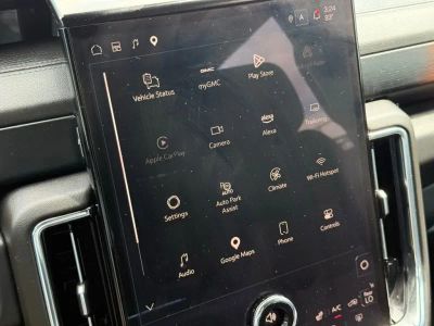2025 GMC Yukon XL - Photo 42