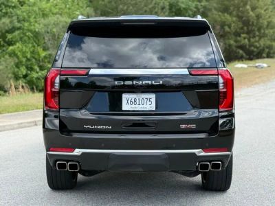 2025 GMC Yukon XL - Photo 19