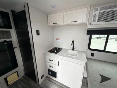 2026 Jayco Jay Flight SLX - Photo 12