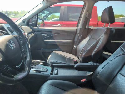 2018 Honda Pilot - Photo 2