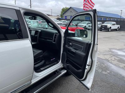 2016 RAM 3500 — photo 13 view