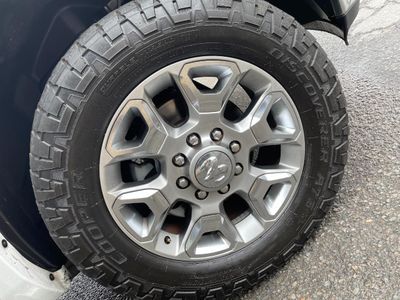 2016 RAM 3500 — photo 20 view