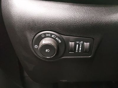 2023 Jeep Compass - Photo 13