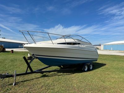 1997 BAYLINER 2355 CIERA SUNBRIDGE 5.7L MCM Yard Trl - Photo 2