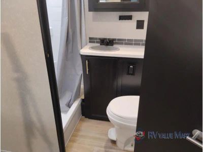 2022 Forest River RV Cherokee Grey Wolf - Photo 25