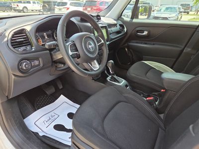 2023 Jeep Renegade - Photo 23