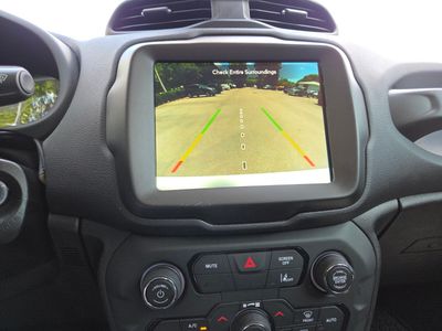 2023 Jeep Renegade - Photo 30