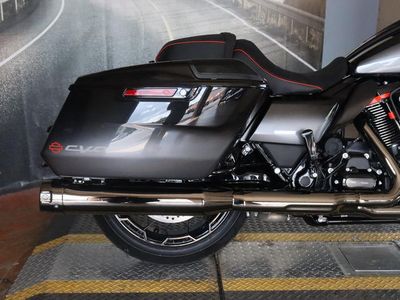 2025 Harley-Davidson FLTRXSE - CVO Road Glide - Photo 14