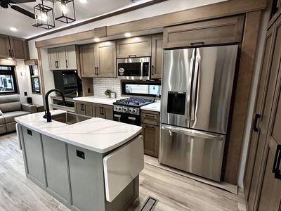 2026 Kz Rv Durango G384MSQ - Photo 4