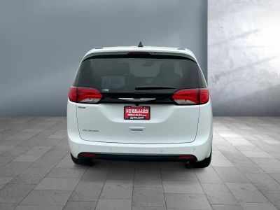 2026 Chrysler Voyager - Photo 5