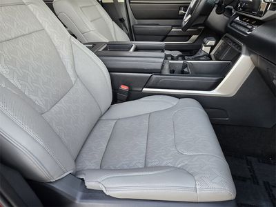 2024 Toyota Tundra - Photo 9