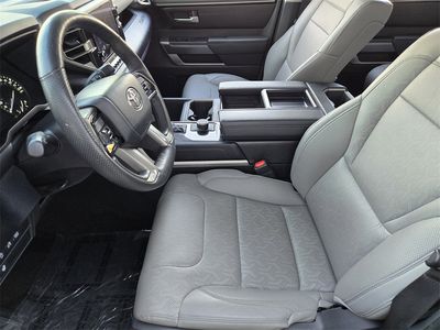 2024 Toyota Tundra - Photo 8
