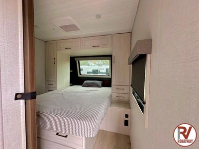 2026 Forest River RV Surveyor Legend — photo 31 view