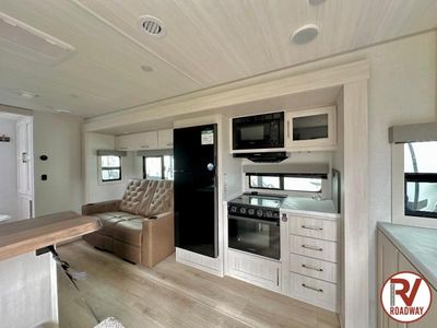 2026 Forest River RV Surveyor Legend — photo 16 view