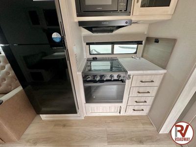 2026 Forest River RV Surveyor Legend — photo 19 view