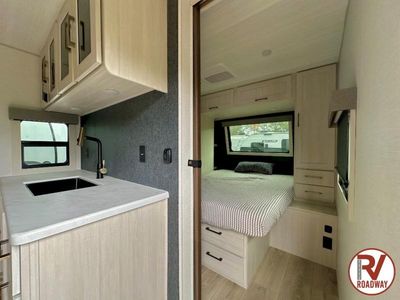 2026 Forest River RV Surveyor Legend — photo 10 view