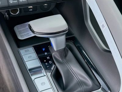 2026 Hyundai ELANTRA — photo 13 view