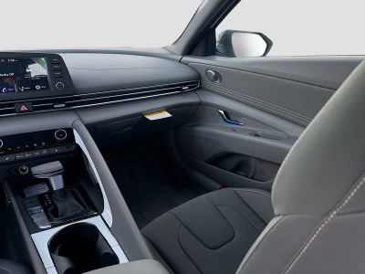 2026 Hyundai ELANTRA — photo 16 view